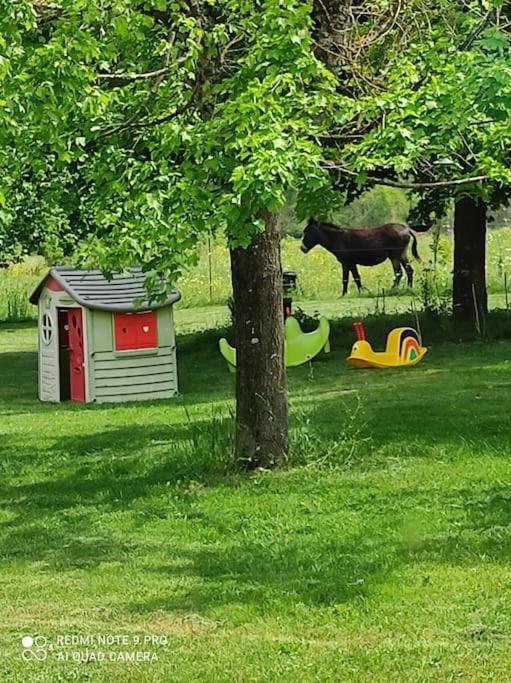 Petite Ferme En Pierre Restauree Pres De Perigueux *