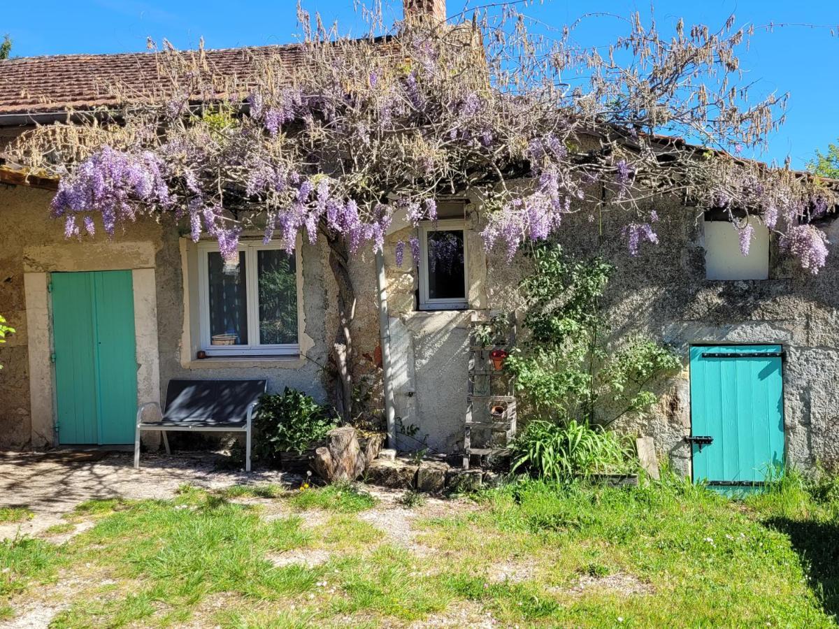 Holiday home Petite Ferme En Pierre Restauree Pres De Perigueux Champcevinel