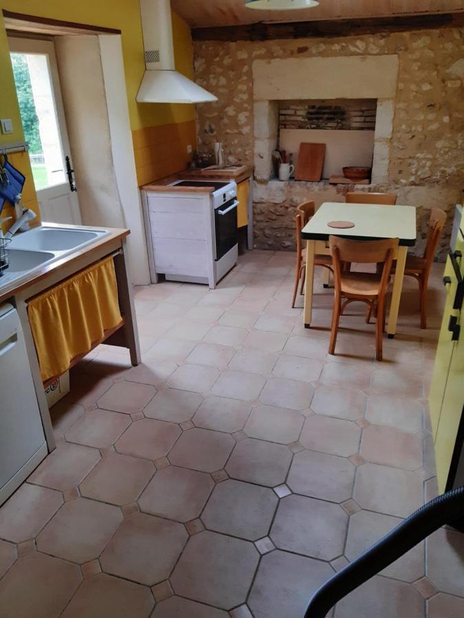 Petite Ferme En Pierre Restauree Pres De Perigueux *